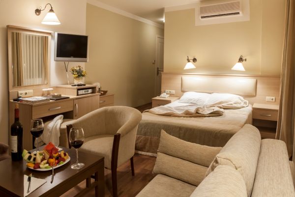 Hotel Bay Nihat Lale Otel (Ayvalık)